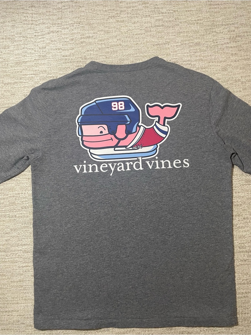 Vineyard Vines Pond Hockey Whale Long Sleeve Pocket T-Shirt Men's Small